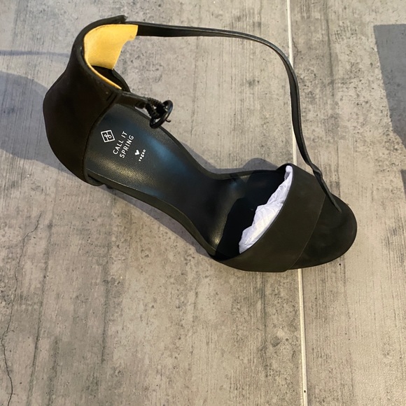 Black suede high heels - Picture 3 of 4